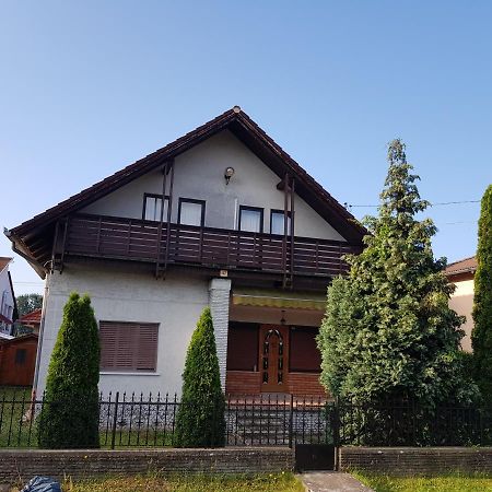 Nádor Apartman Balatonlelle Exterior foto