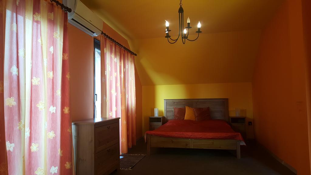 Nádor Apartman Balatonlelle Exterior foto
