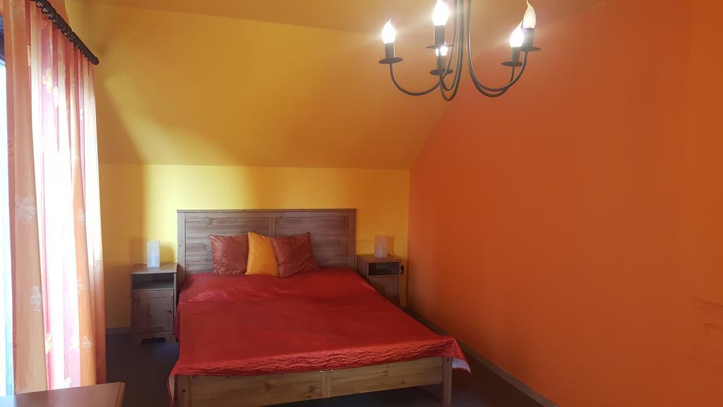 Nádor Apartman Balatonlelle Exterior foto