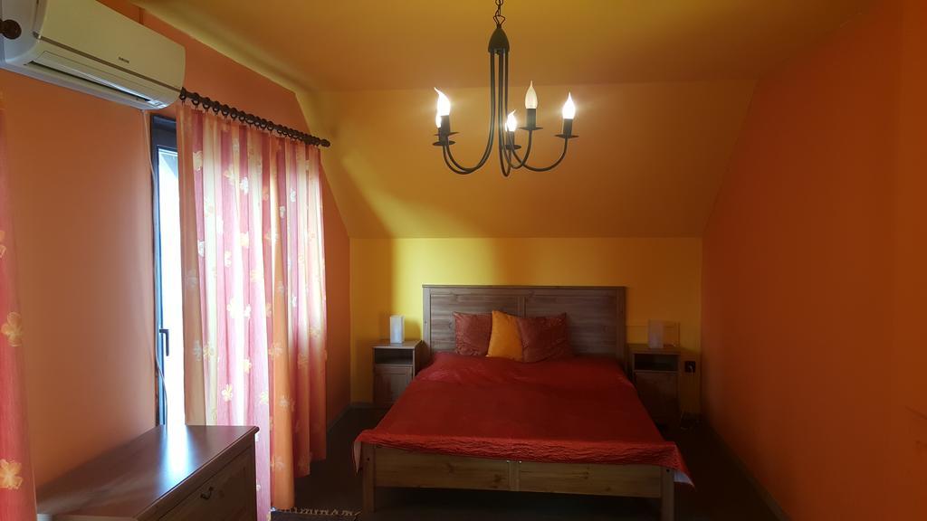 Nádor Apartman Balatonlelle Exterior foto
