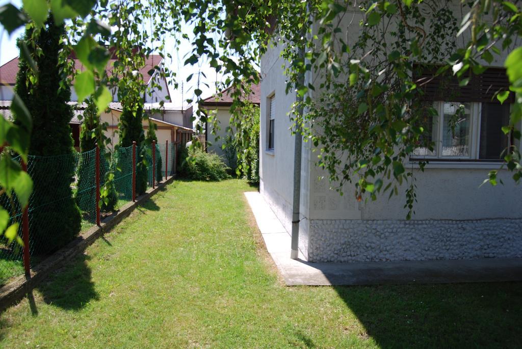 Nádor Apartman Balatonlelle Quarto foto